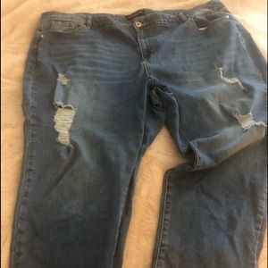 Size 28 EUC Jeans